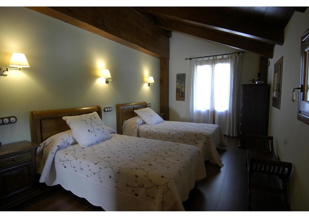 Hotel Rural El Porton De Murillo Broto Zimmer foto